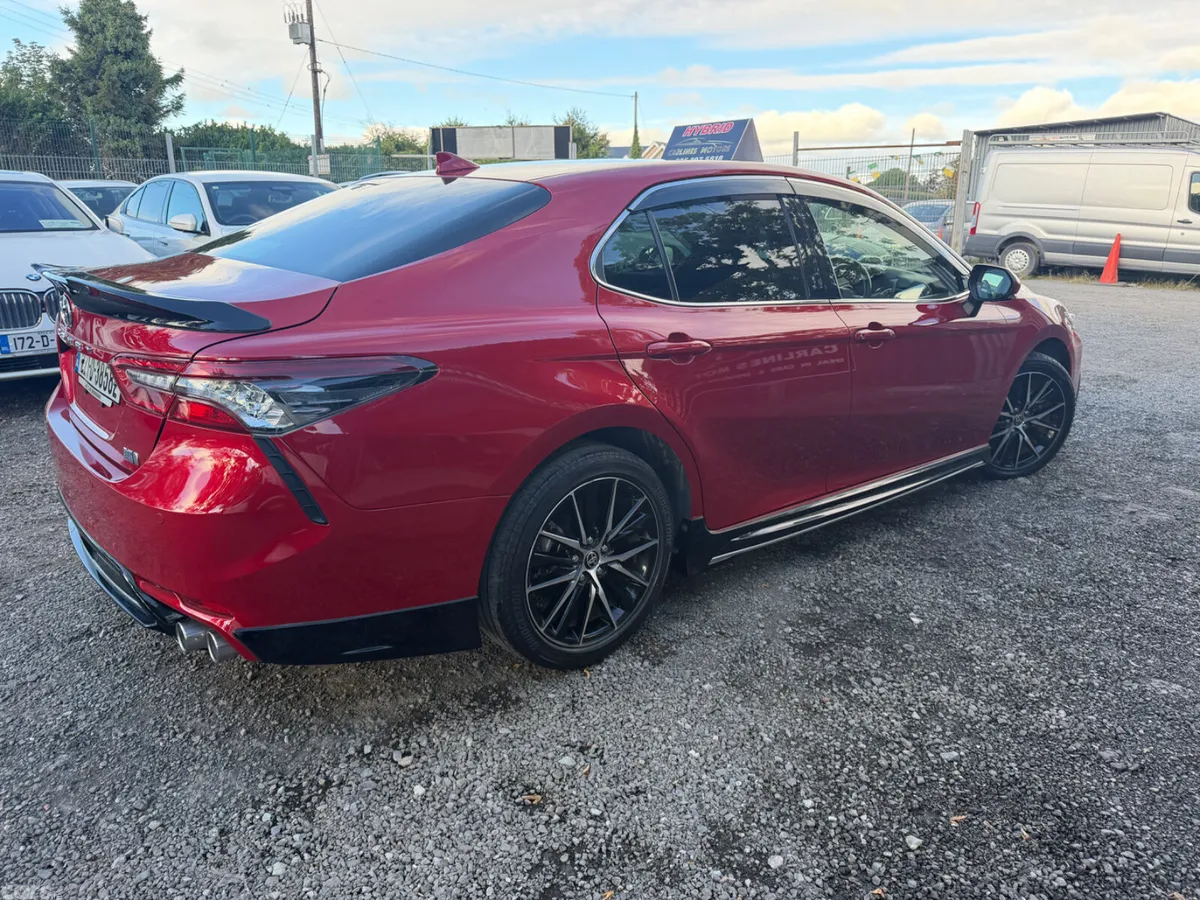 Toyota Camry Saloon, Petrol Hybrid, 2022, Red