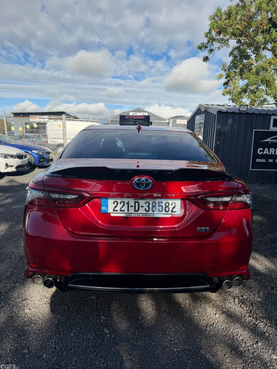 Toyota Camry Saloon, Petrol Hybrid, 2022, Red