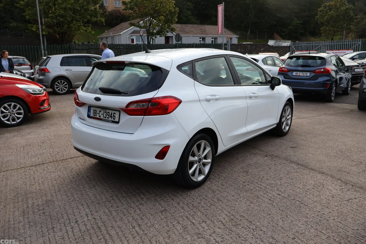 Ford Fiesta Hatchback, Petrol, 2018, White