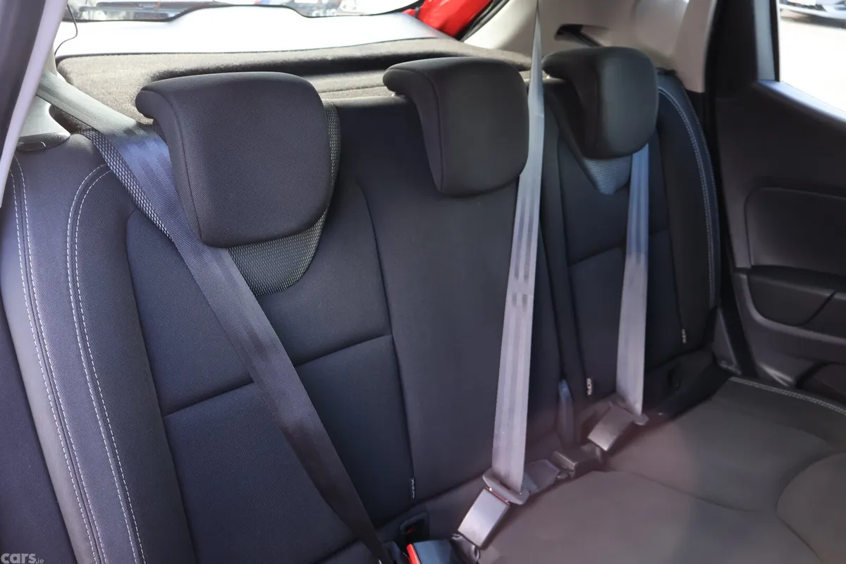 Renault Clio Hatchback, Petrol, 2019, Red