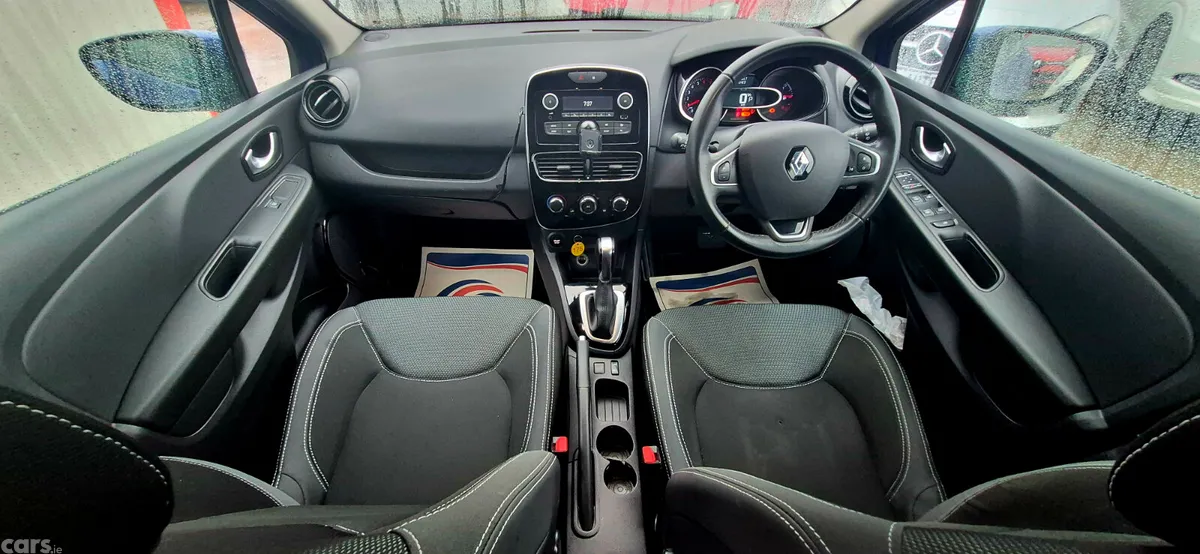 Renault Clio Hatchback, Petrol, 2017, Blue