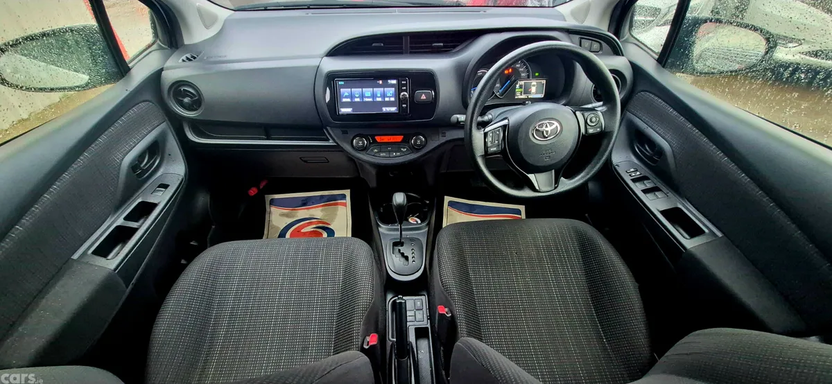 Toyota Vitz Hatchback, Petrol Hybrid, 2017, White