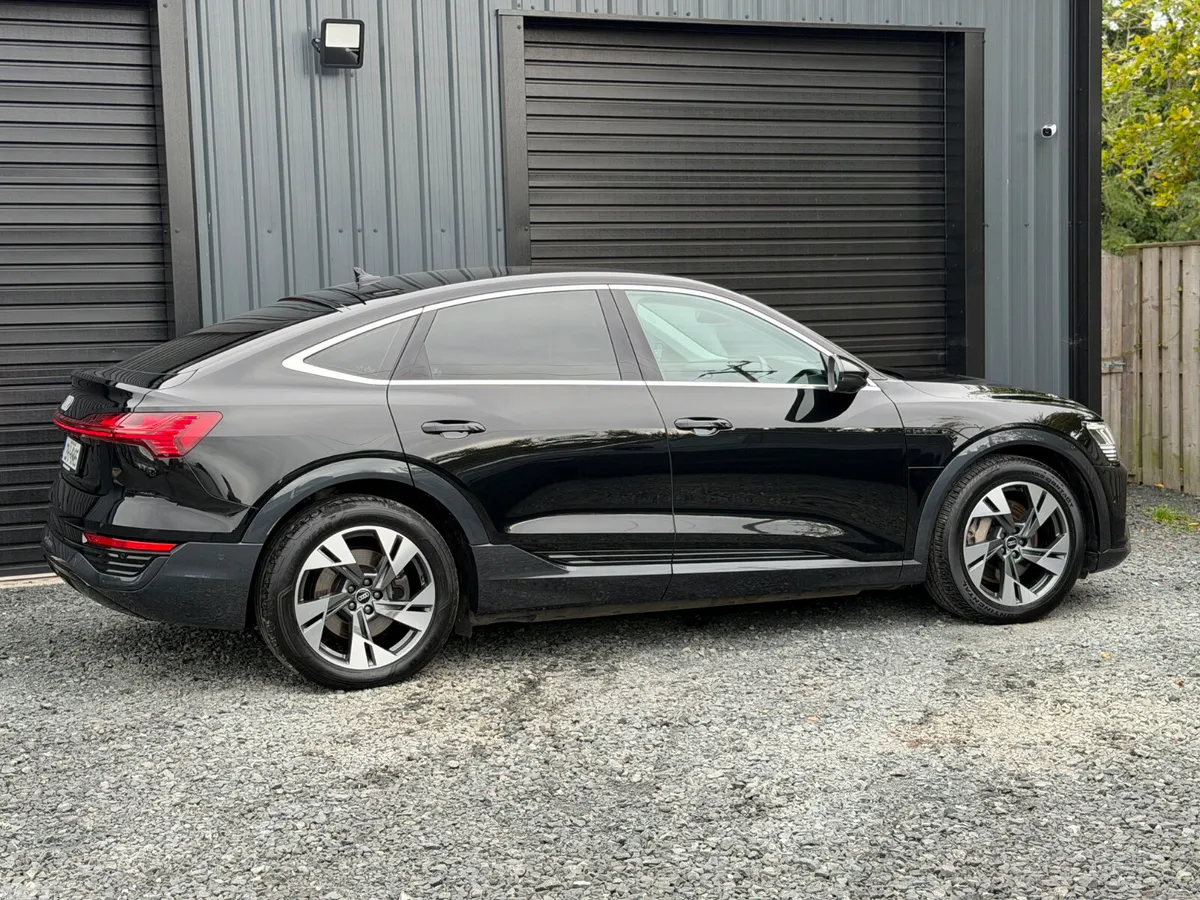 Audi Q8 e-tron SUV, Electric, 2023, Black