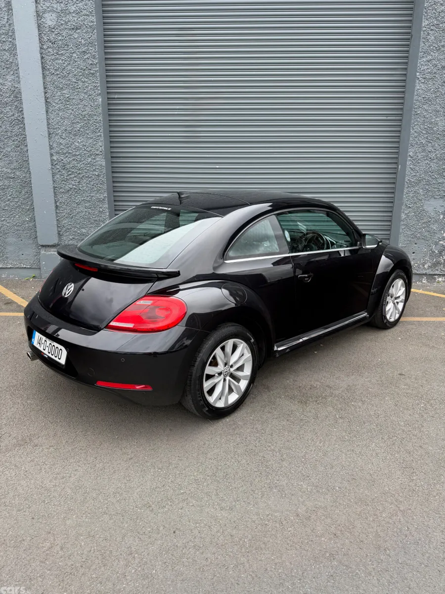Volkswagen Beetle Hatchback, Petrol, 2014, Black