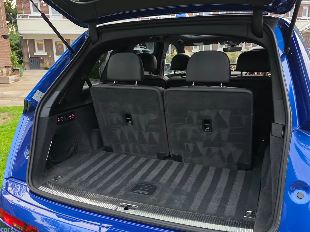 Audi SQ7 SUV, Diesel, 2017, Blue