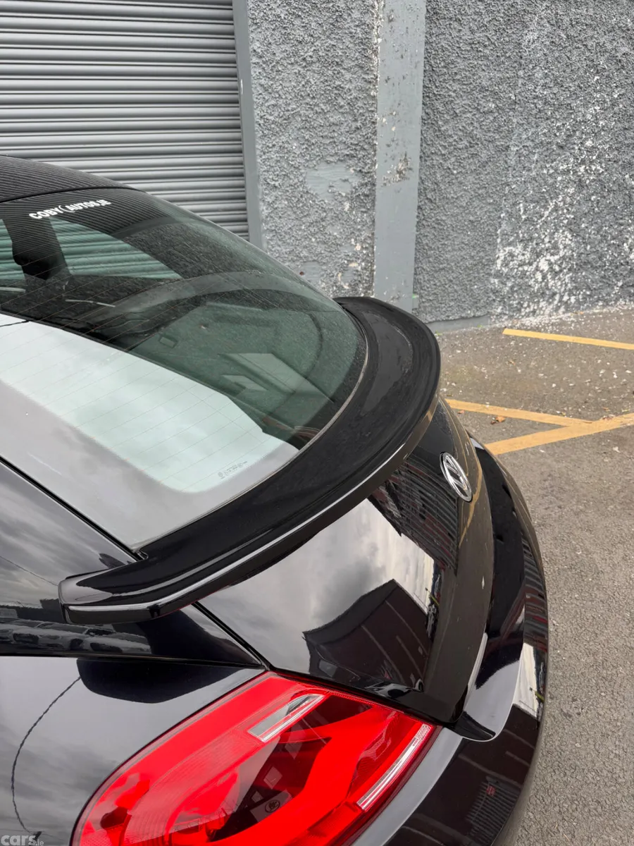 Volkswagen Beetle Hatchback, Petrol, 2014, Black