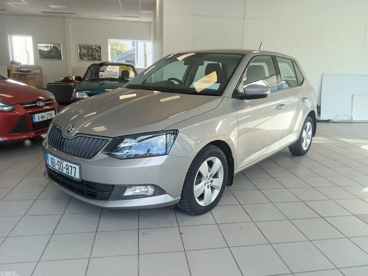 Skoda Fabia Hatchback, Petrol, 2016, Beige
