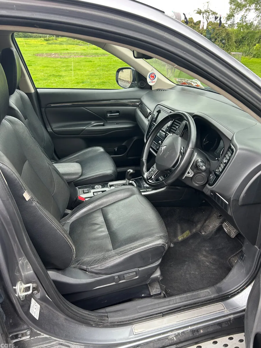 Mitsubishi Outlander SUV, Diesel, 2018, Grey