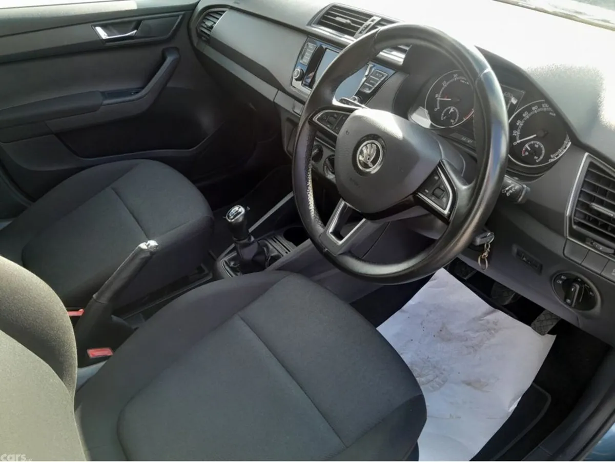 Skoda Fabia Hatchback, Petrol, 2020, Grey