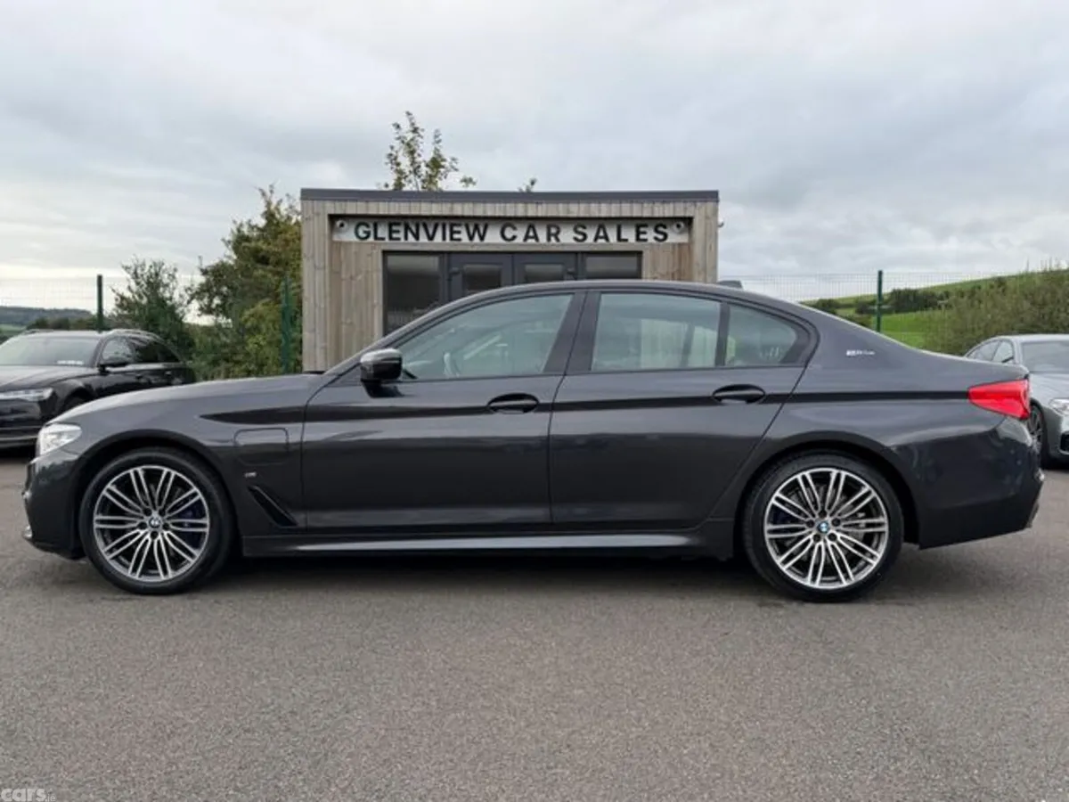 BMW 5-Series Saloon, Petrol Plug-in Hybrid, 2018, Grey