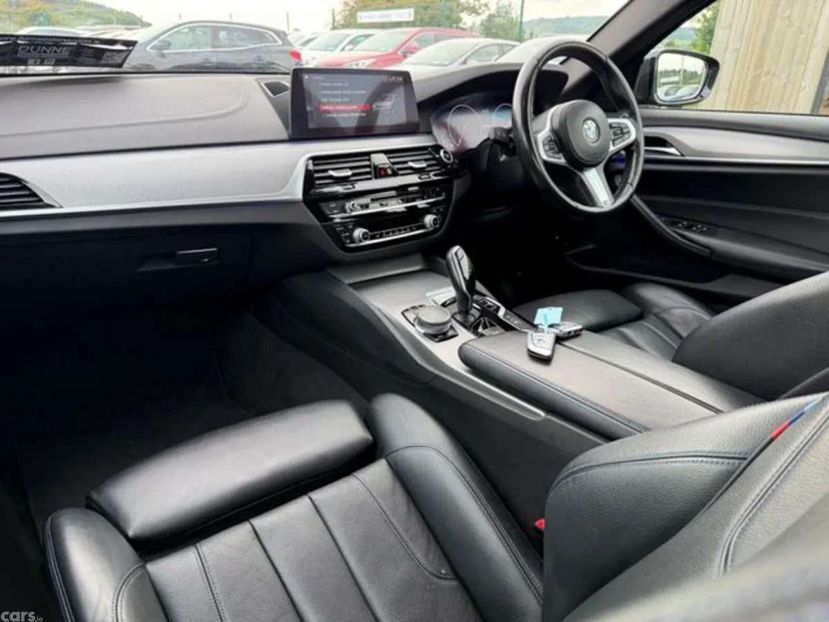 BMW 5-Series Saloon, Petrol Plug-in Hybrid, 2018, Grey