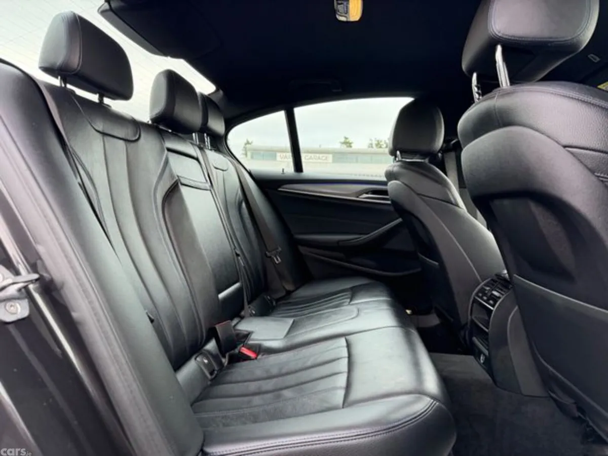 BMW 5-Series Saloon, Petrol Plug-in Hybrid, 2018, Grey