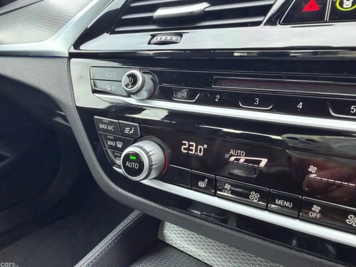 BMW 5-Series Saloon, Petrol Plug-in Hybrid, 2018, Grey