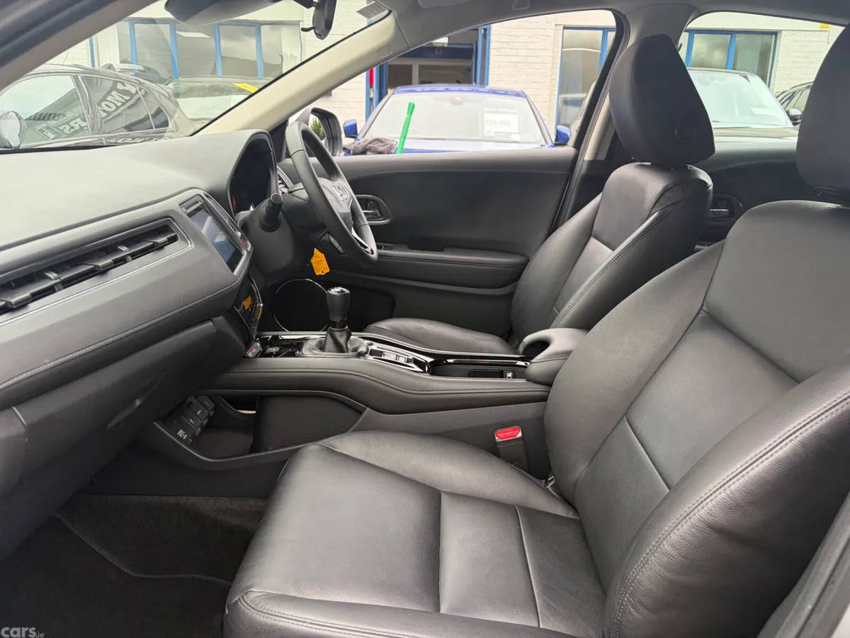 Honda HR-V SUV, Petrol, 2017, Grey