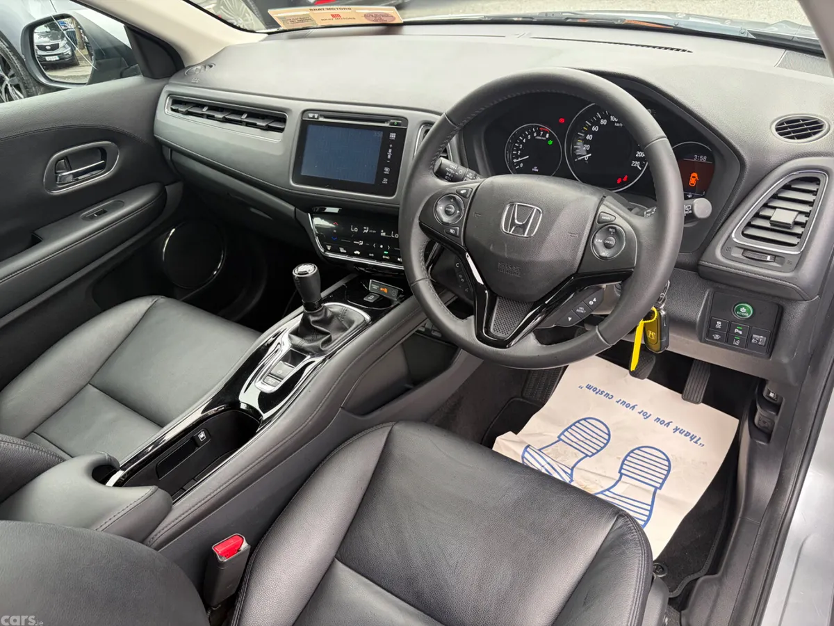Honda HR-V SUV, Petrol, 2017, Grey