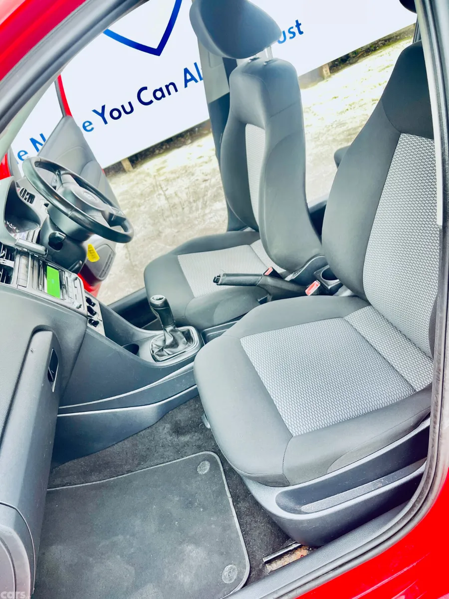 Volkswagen Polo Hatchback, Petrol, 2012, Red