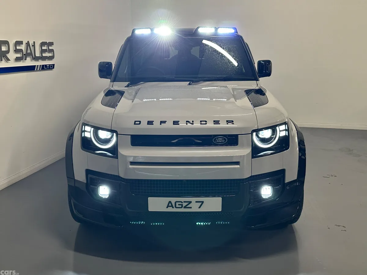 Land Rover Defender SUV, Diesel Hybrid, 2026, Grey