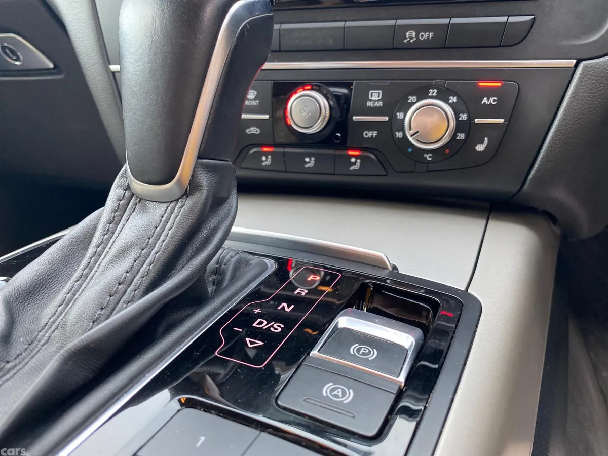 Audi A6 Saloon, Diesel, 2015, Blue
