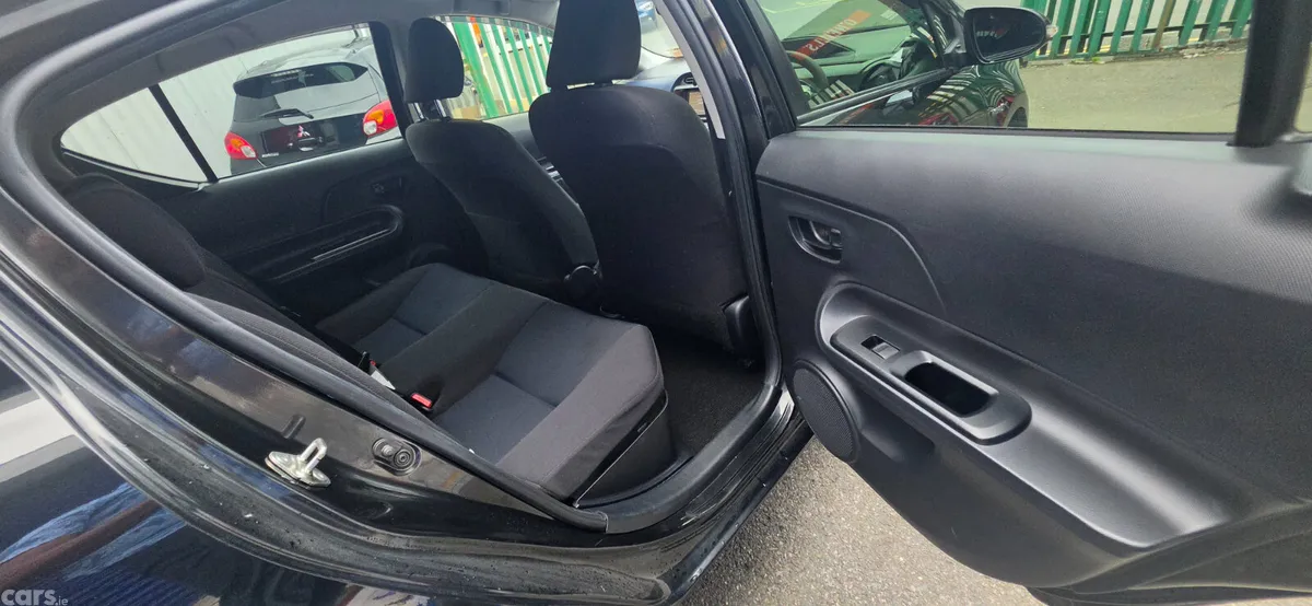 Toyota Aqua Hatchback, Petrol Hybrid, 2015, Black