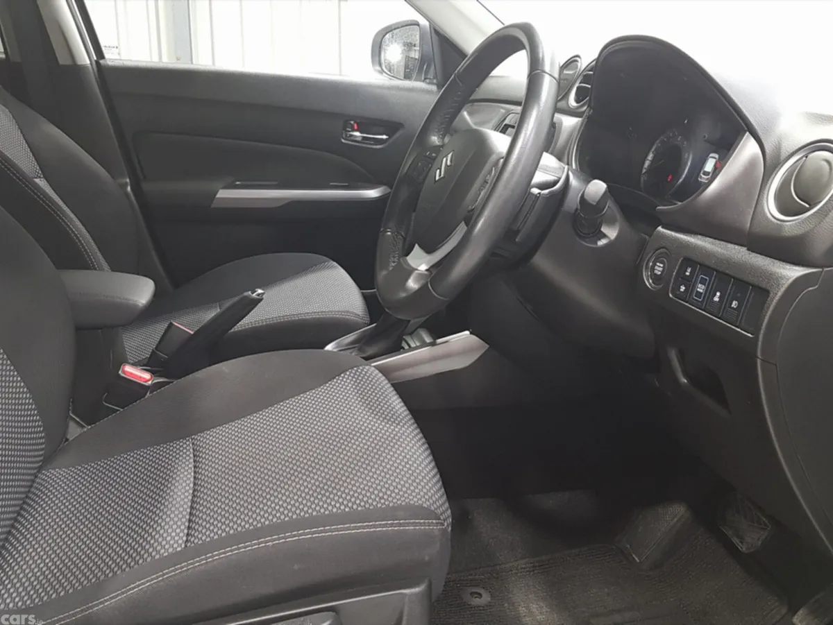 Suzuki Vitara SUV, Petrol Hybrid, 2024, White