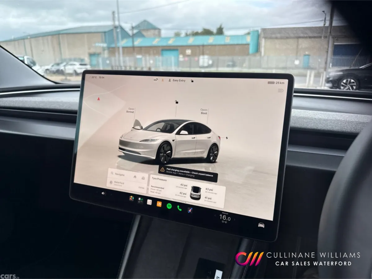 Tesla Model 3 Saloon, Electric, 2024, White