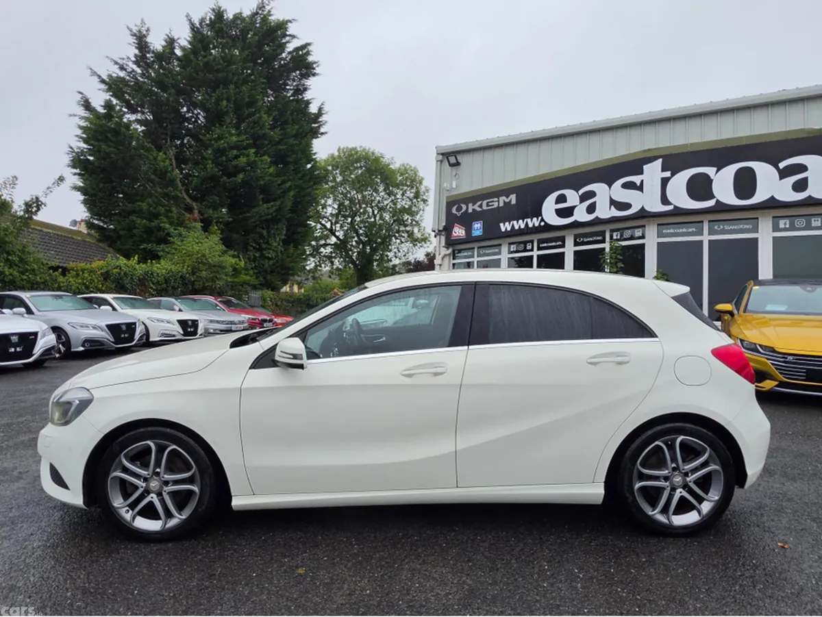 Mercedes-Benz A-Class Hatchback, Petrol, 2015, White