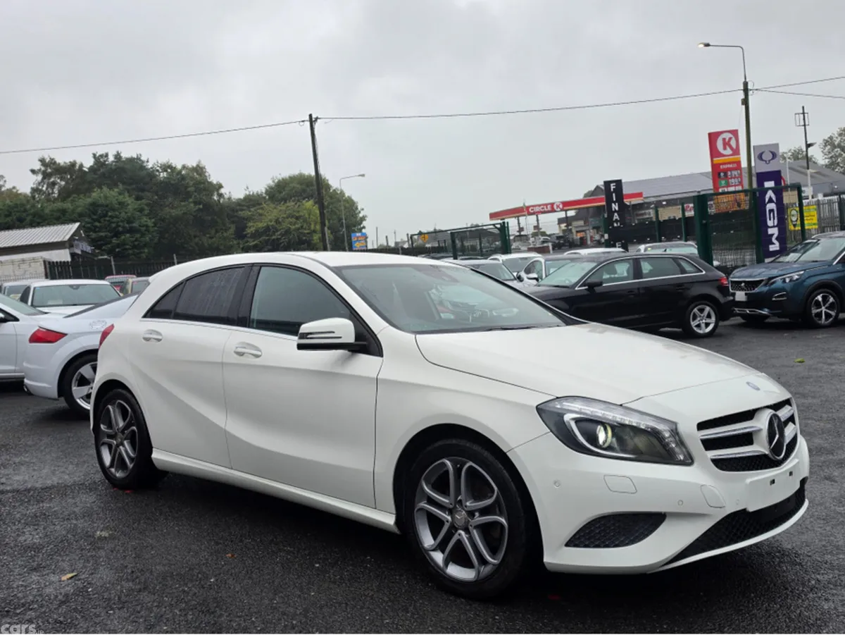 Mercedes-Benz A-Class Hatchback, Petrol, 2015, White