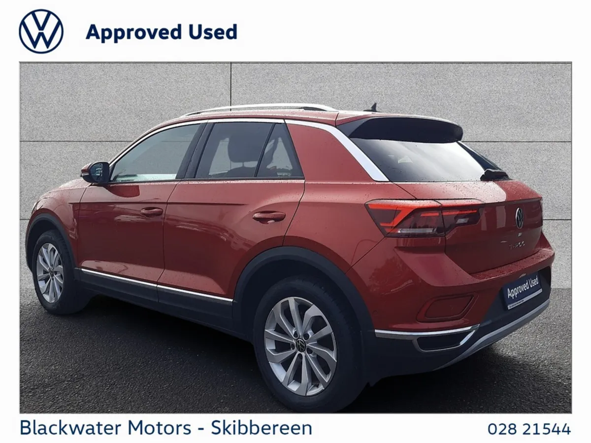 Volkswagen T-Roc SUV, Petrol, 2023, Red