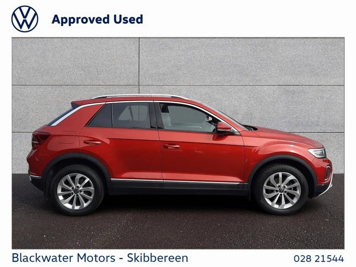 Volkswagen T-Roc SUV, Petrol, 2023, Red