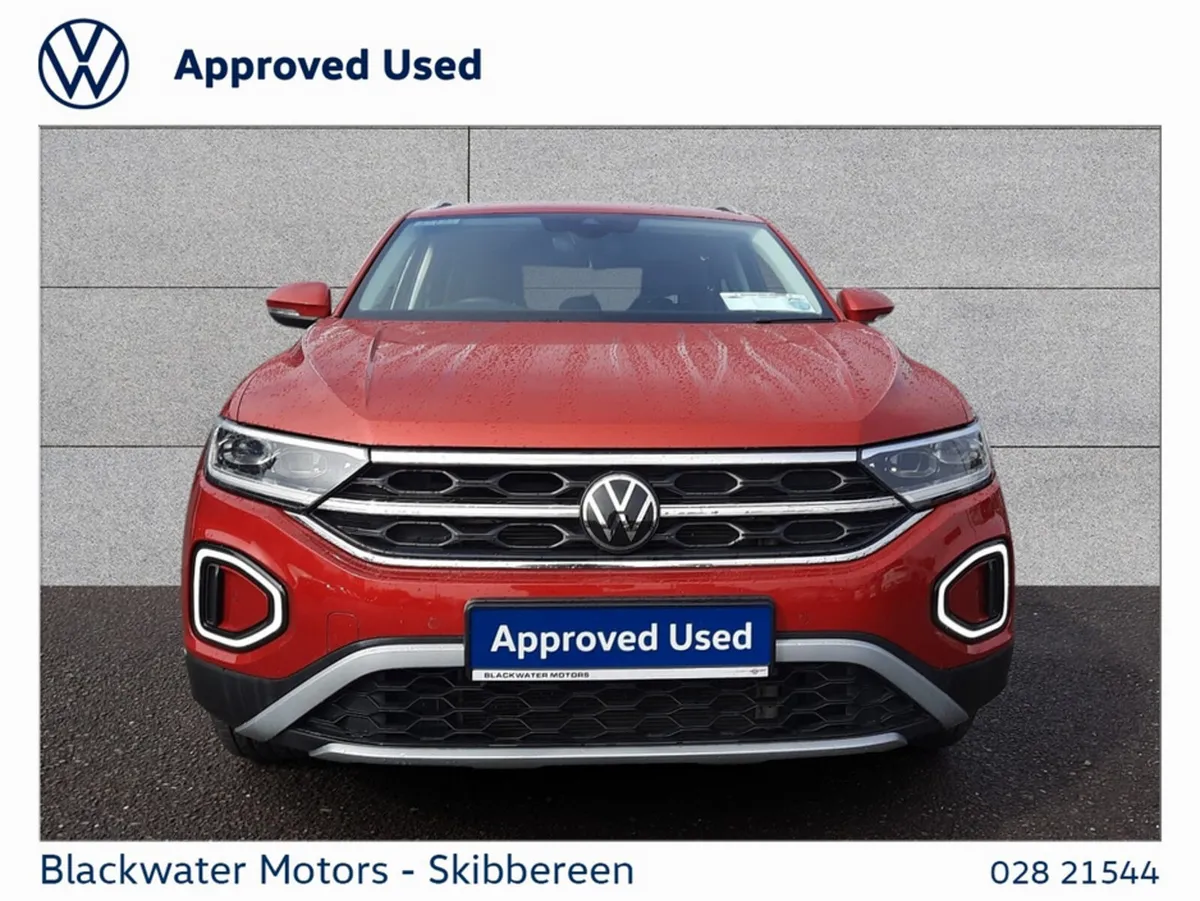 Volkswagen T-Roc SUV, Petrol, 2023, Red