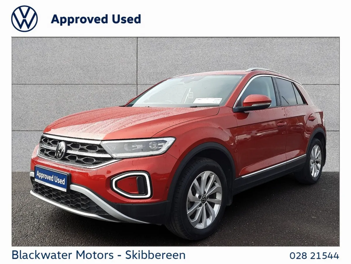 Volkswagen T-Roc SUV, Petrol, 2023, Red
