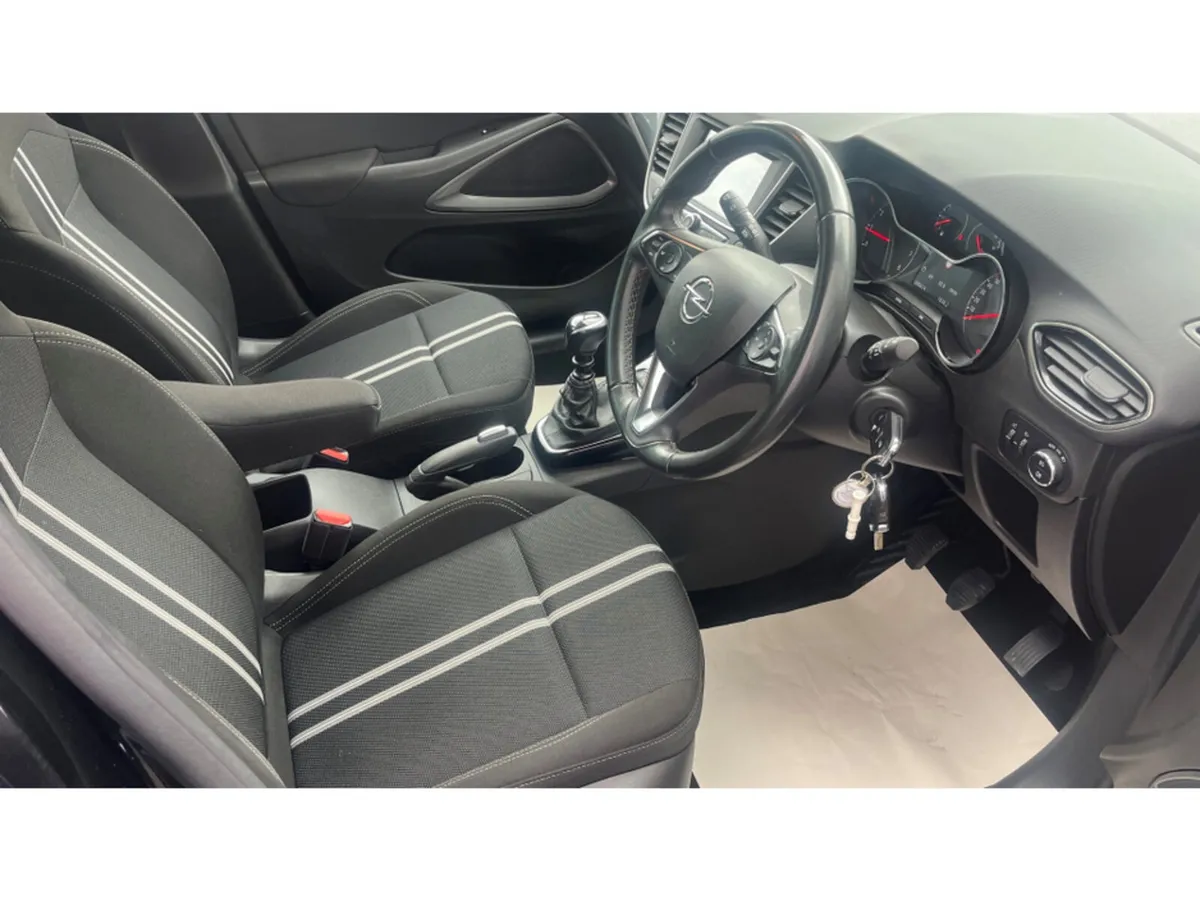 Opel Crossland MPV, Diesel, 2023, Black
