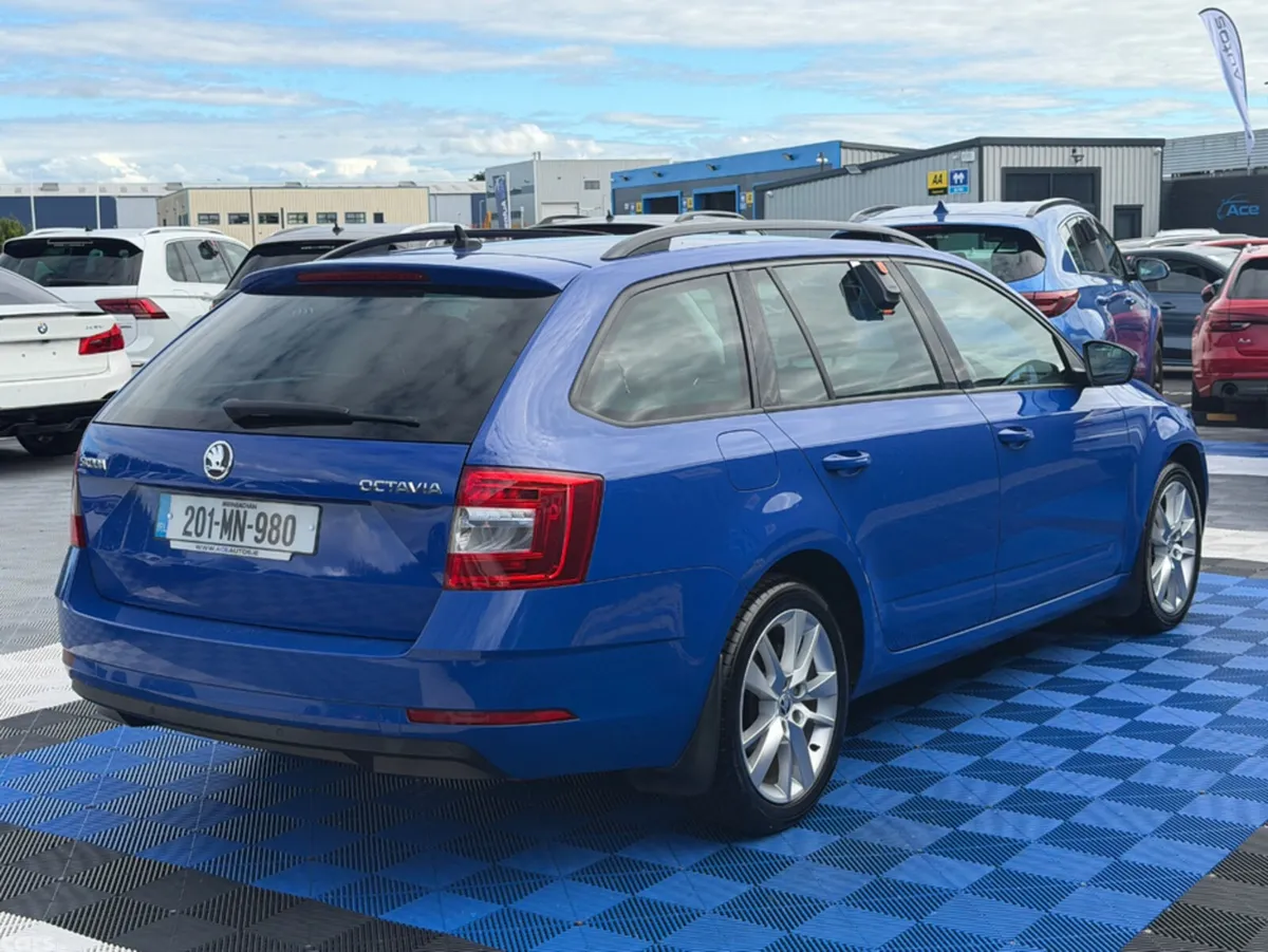 Skoda Octavia Estate, Diesel, 2020, Blue