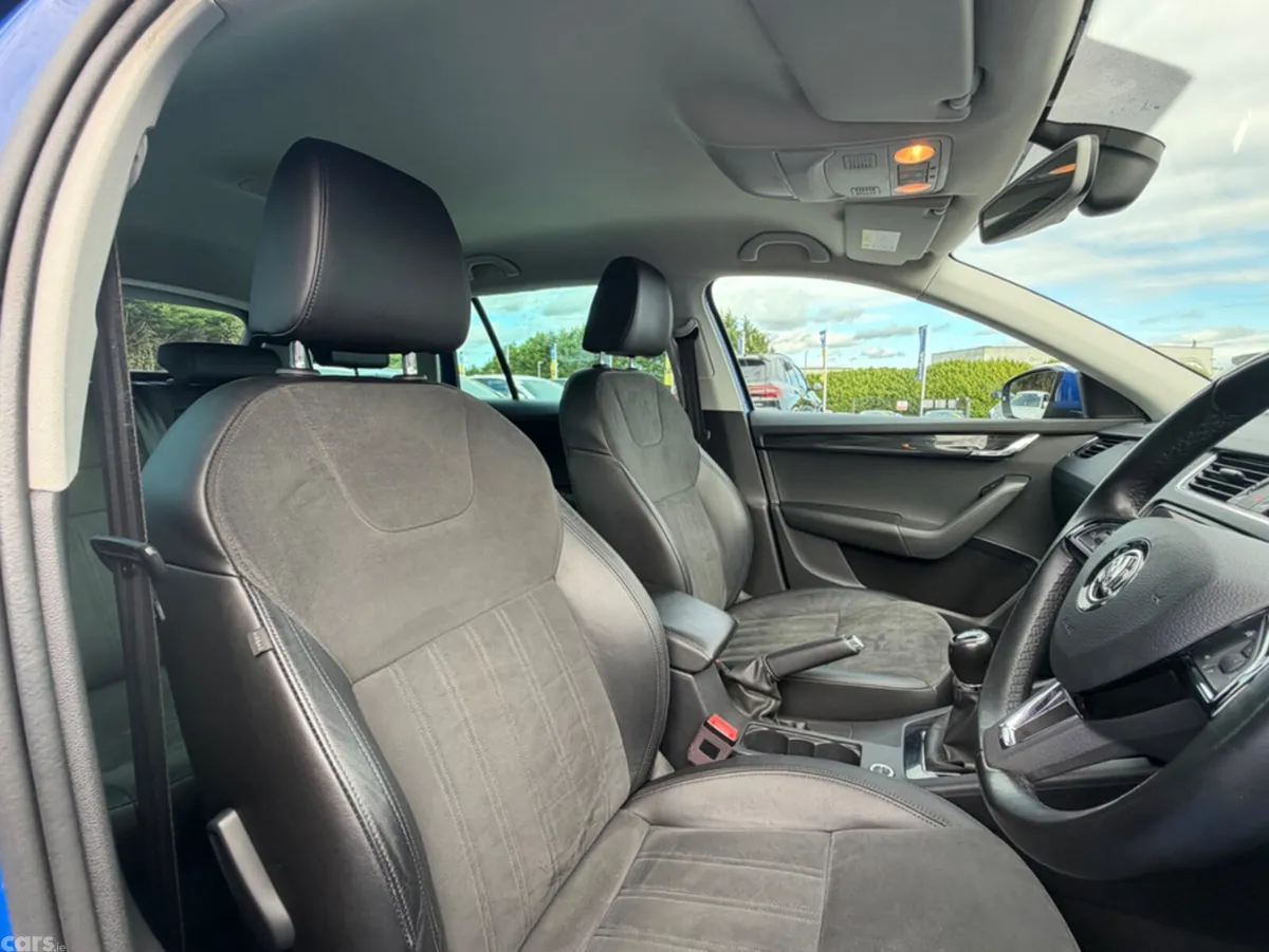 Skoda Octavia Estate, Diesel, 2020, Blue