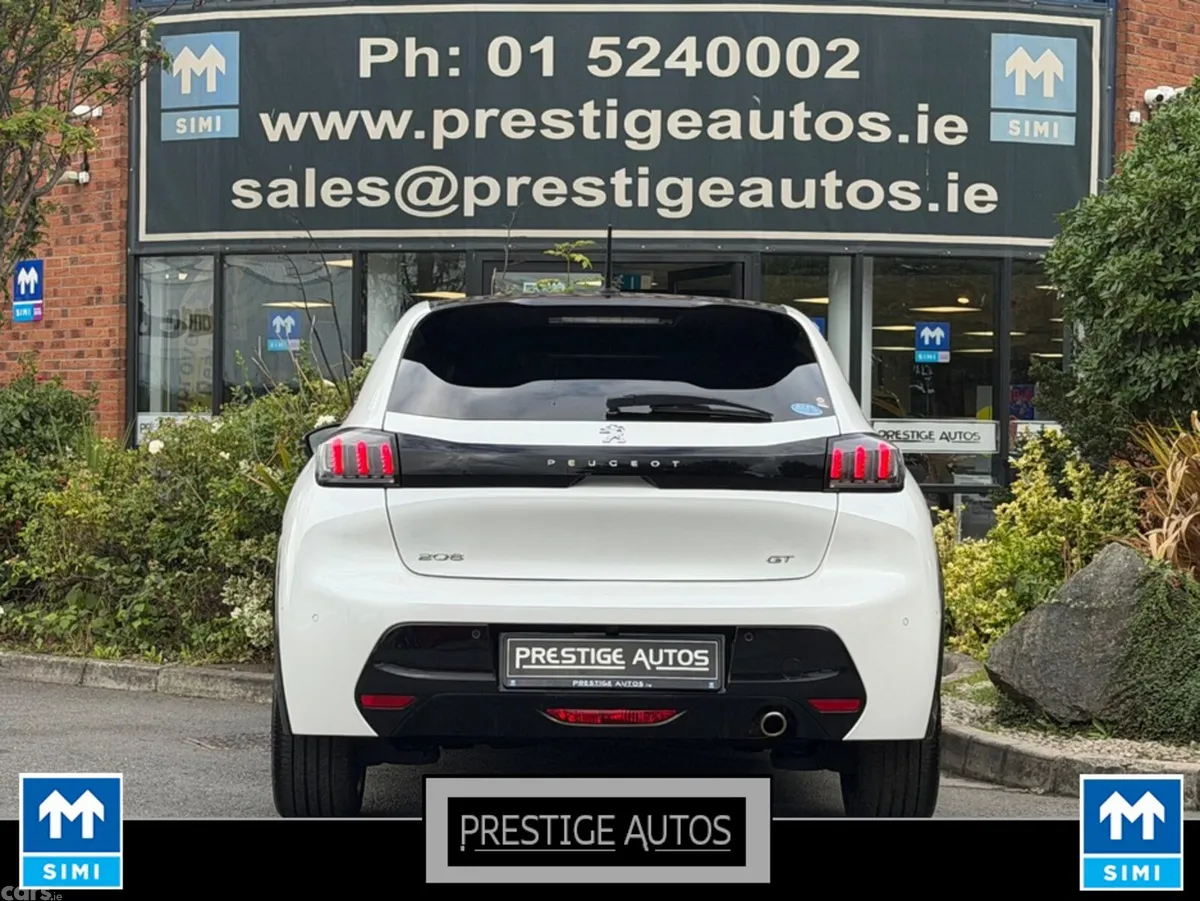 Peugeot 208 Hatchback, Petrol, 2021, White