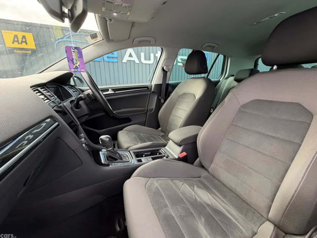 Volkswagen Golf Hatchback, Petrol, 2017, White