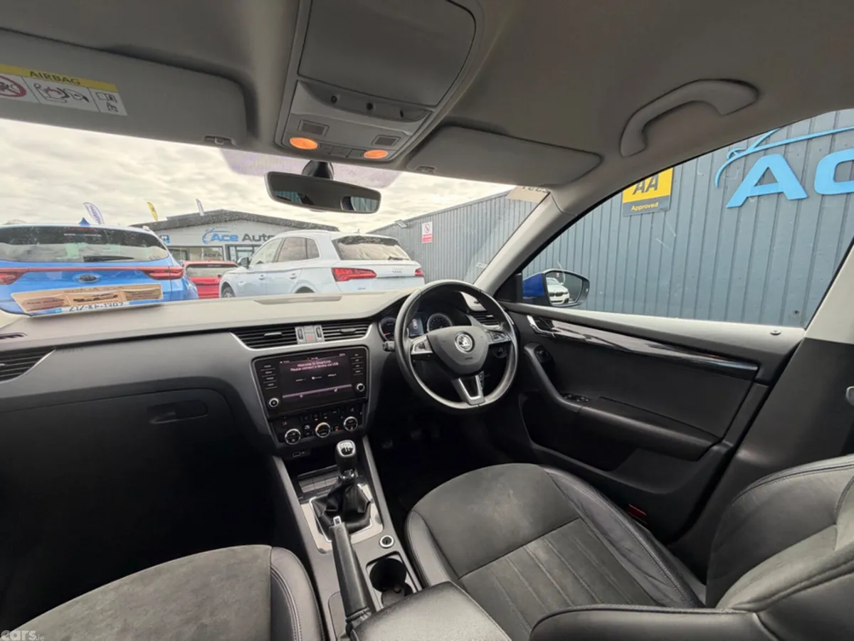 Skoda Octavia Estate, Diesel, 2020, Blue