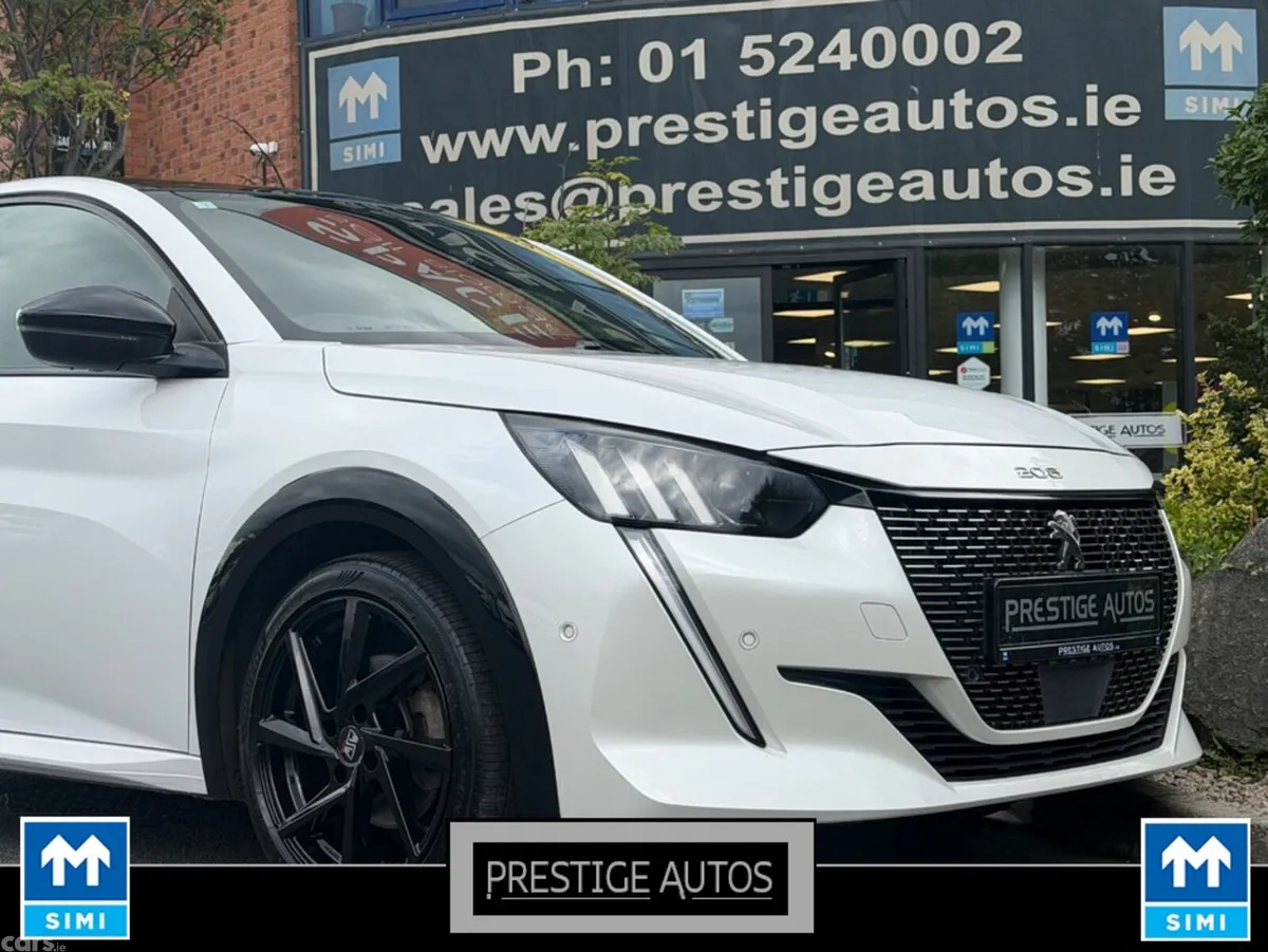 Peugeot 208 Hatchback, Petrol, 2021, White