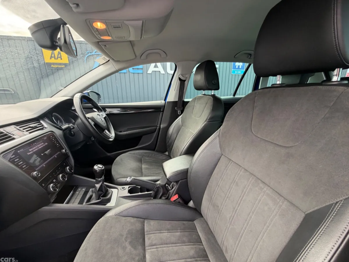 Skoda Octavia Estate, Diesel, 2020, Blue