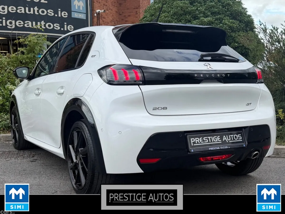 Peugeot 208 Hatchback, Petrol, 2021, White