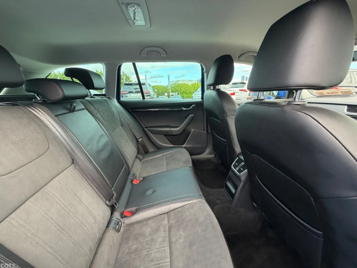 Skoda Octavia Estate, Diesel, 2020, Blue