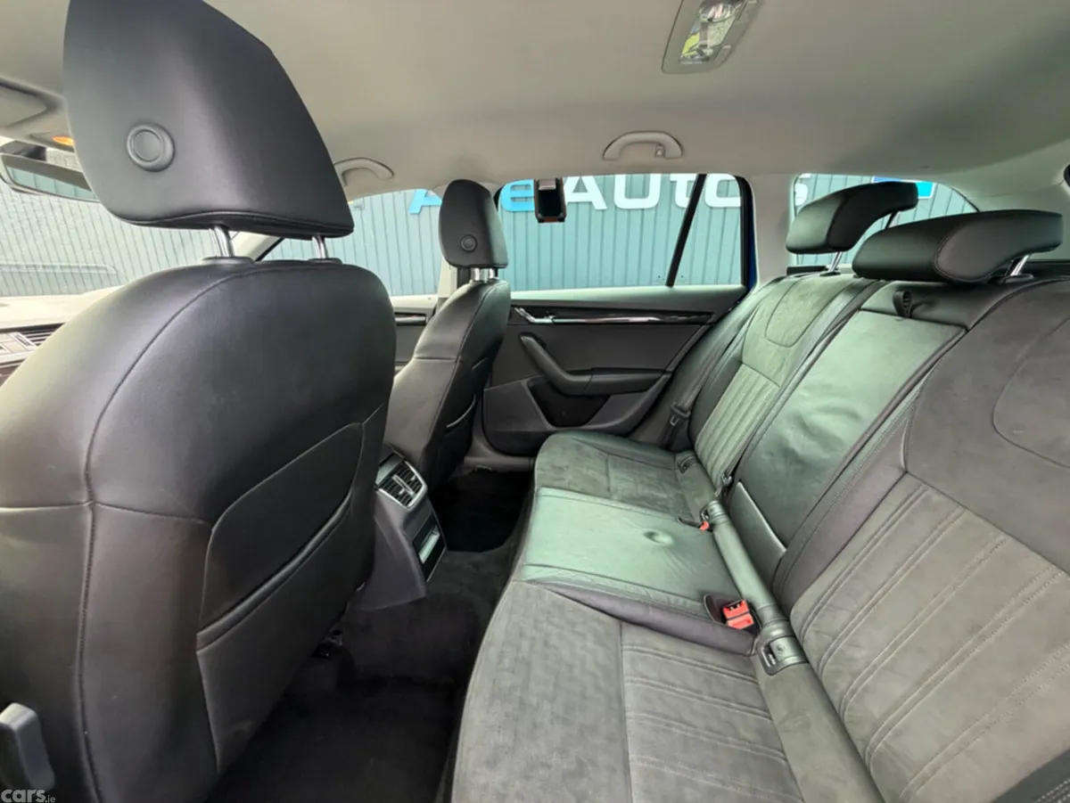 Skoda Octavia Estate, Diesel, 2020, Blue