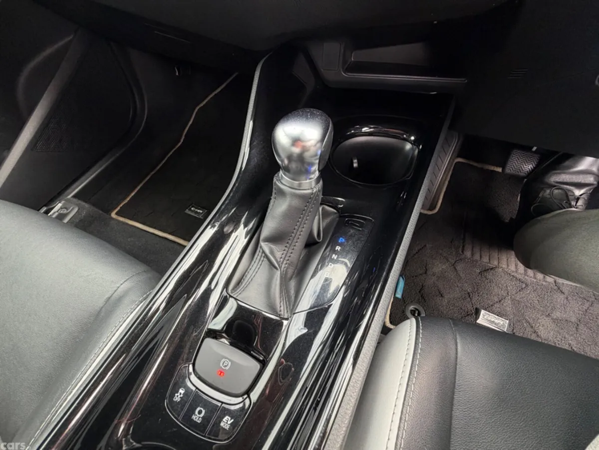 Toyota C-HR SUV, Petrol Hybrid, 2019, Black