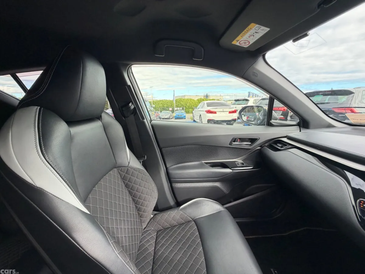 Toyota C-HR SUV, Petrol Hybrid, 2019, Black