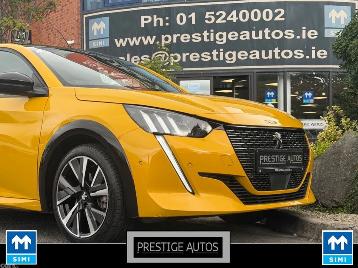 Peugeot 208 Hatchback, Petrol, 2020, Yellow