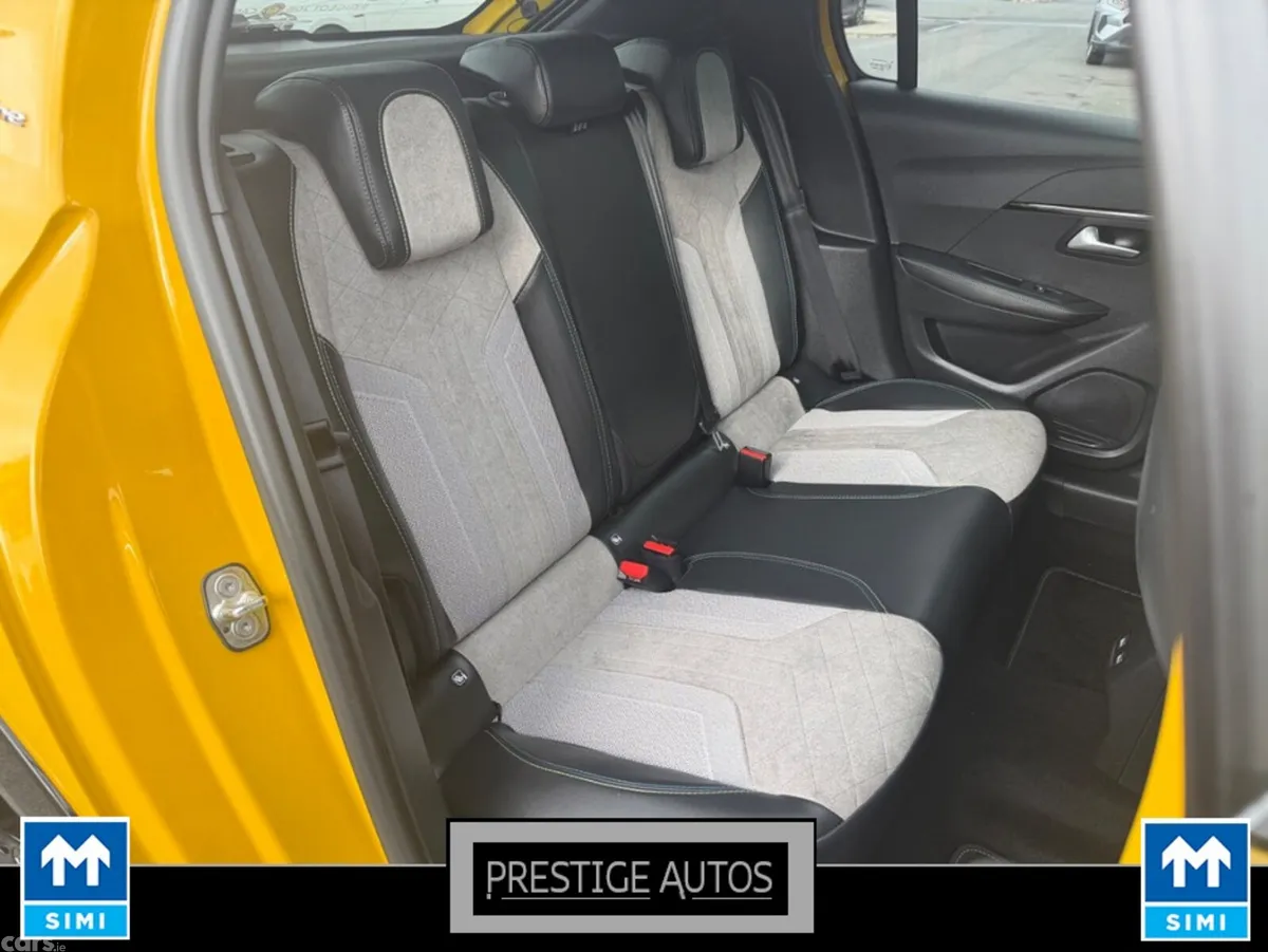 Peugeot 208 Hatchback, Petrol, 2020, Yellow