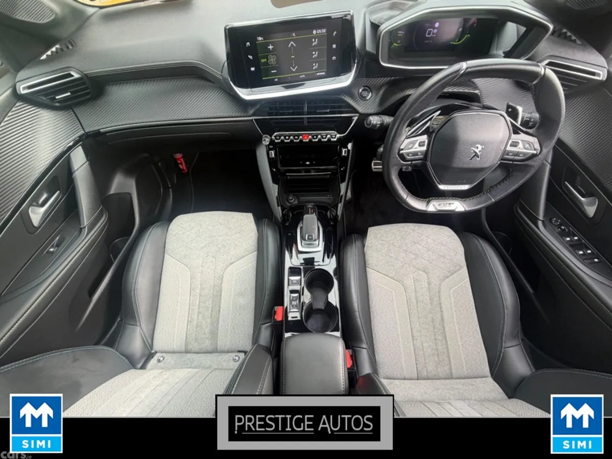 Peugeot 208 Hatchback, Petrol, 2020, Yellow