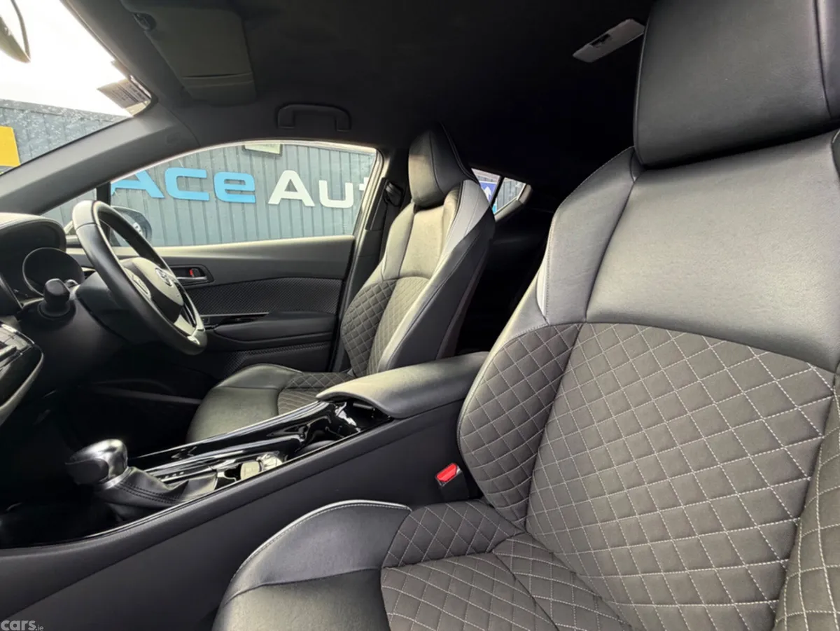 Toyota C-HR SUV, Petrol Hybrid, 2019, Black