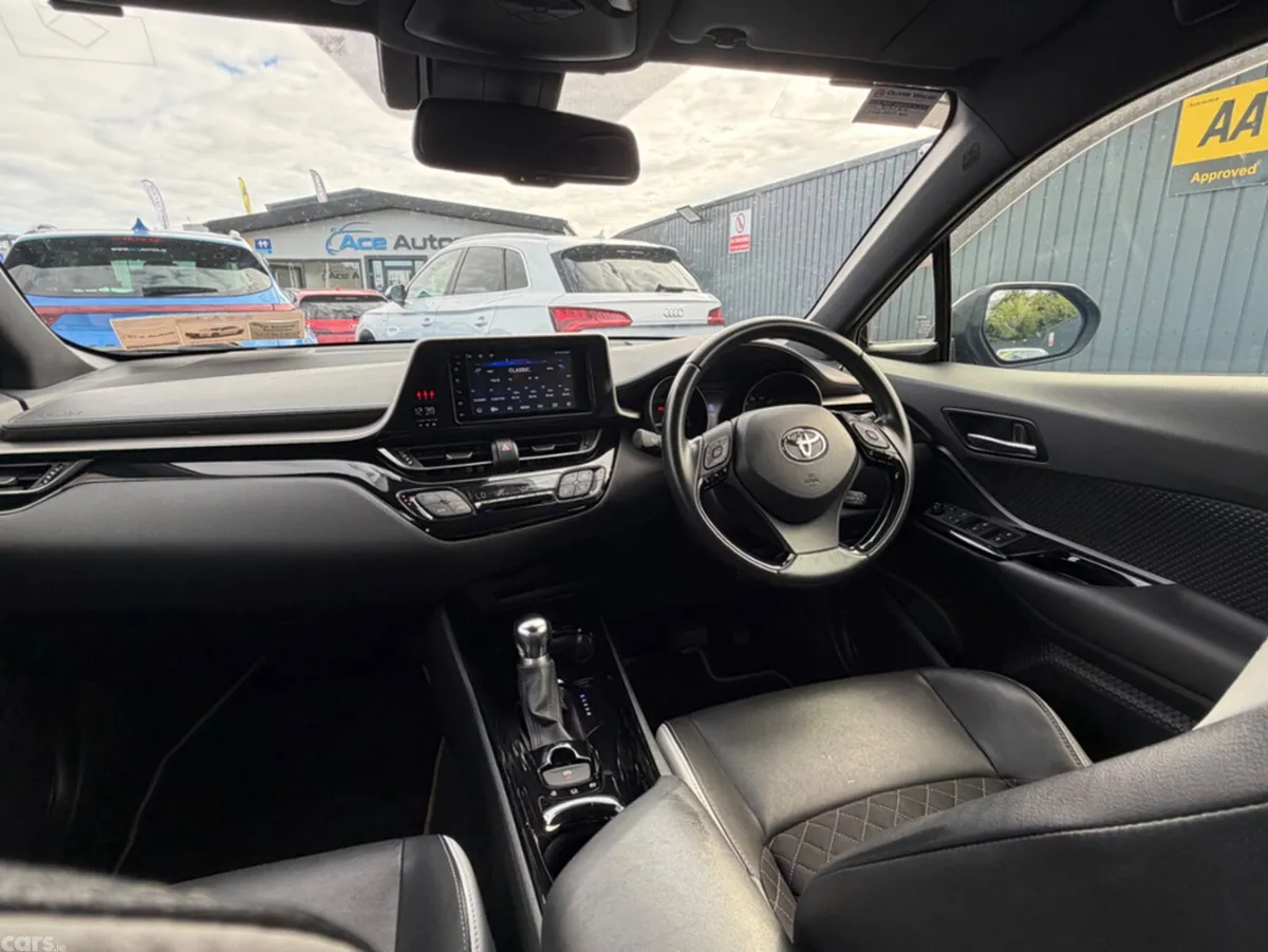 Toyota C-HR SUV, Petrol Hybrid, 2019, Black