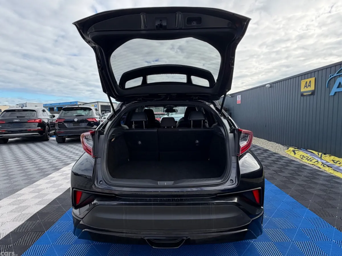 Toyota C-HR SUV, Petrol Hybrid, 2019, Black